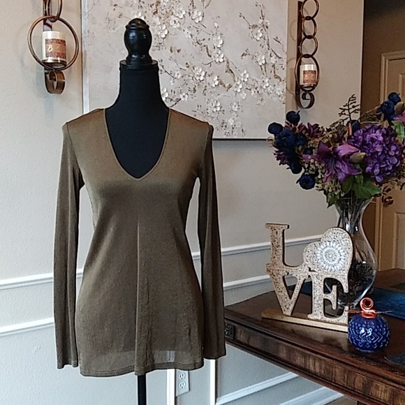 Zara Sparkly Long Sleeves V-Neck Top. Size M - Picture 15 of 17